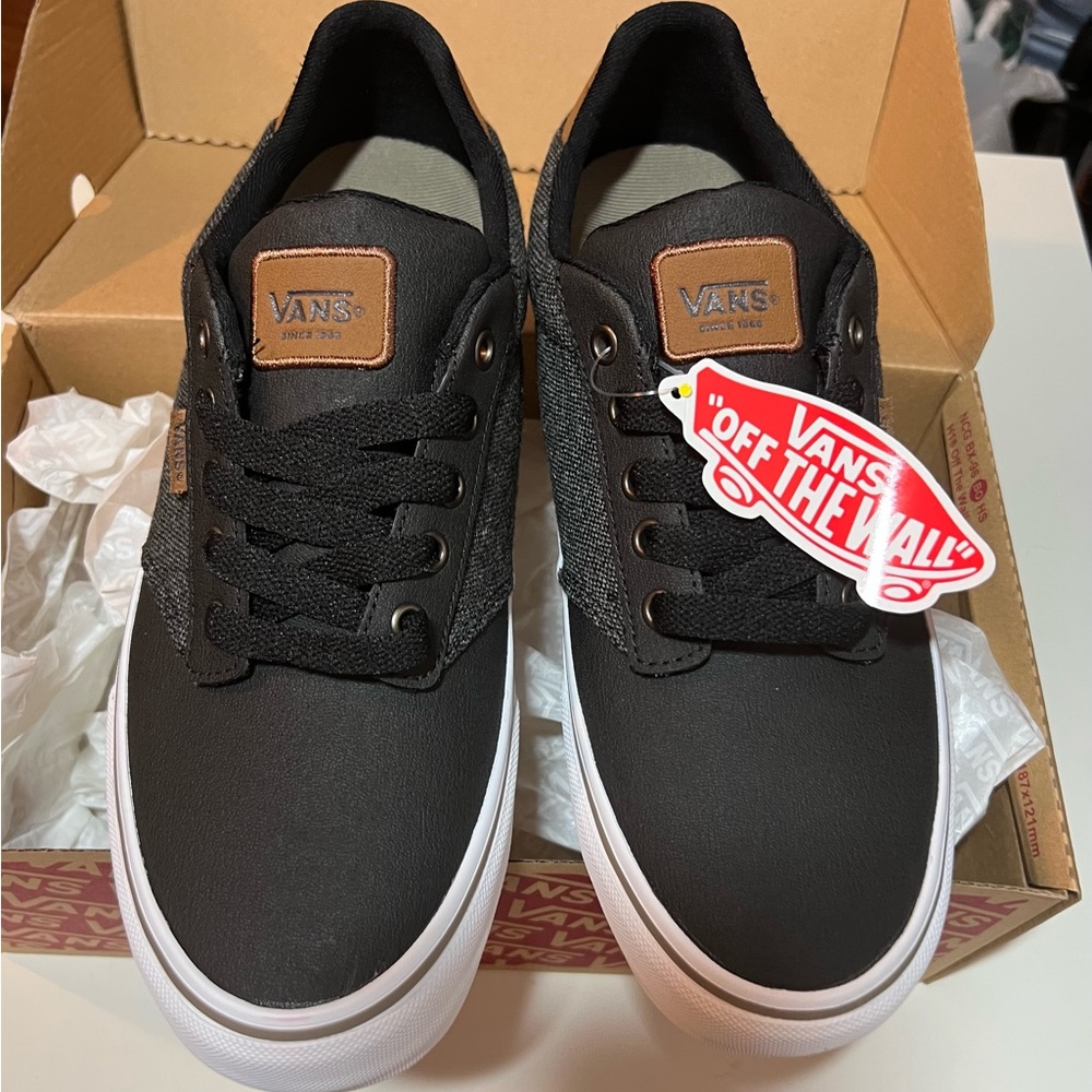 Vans Black Deluxe Men’s Size 9